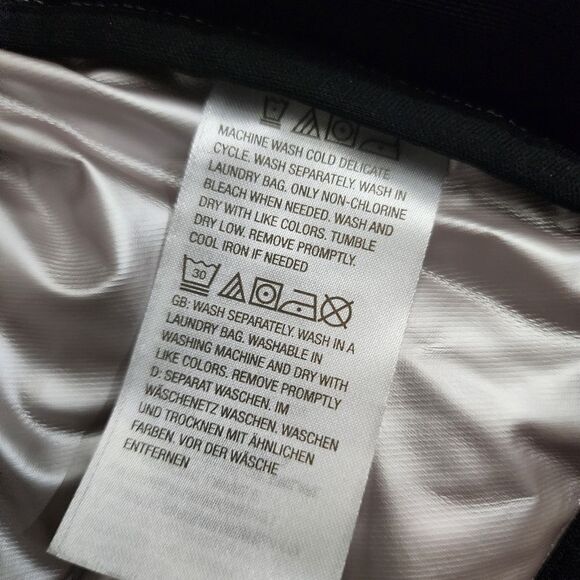 zuda Quilted Silver Pearlized Puffer Jacket with Hood - Picture 9 of 16